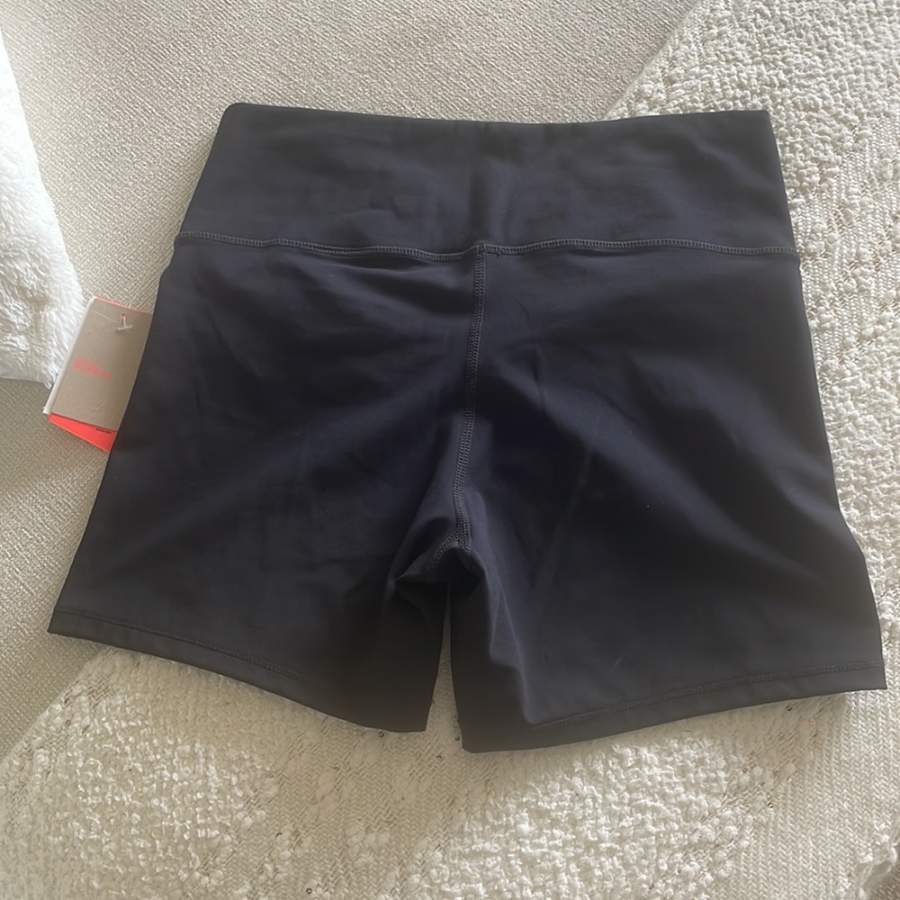 Black biker shorts - Picture 3 of 4